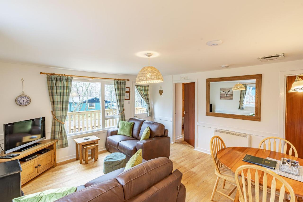 Bracken 6 With Hot Tub Holiday home *