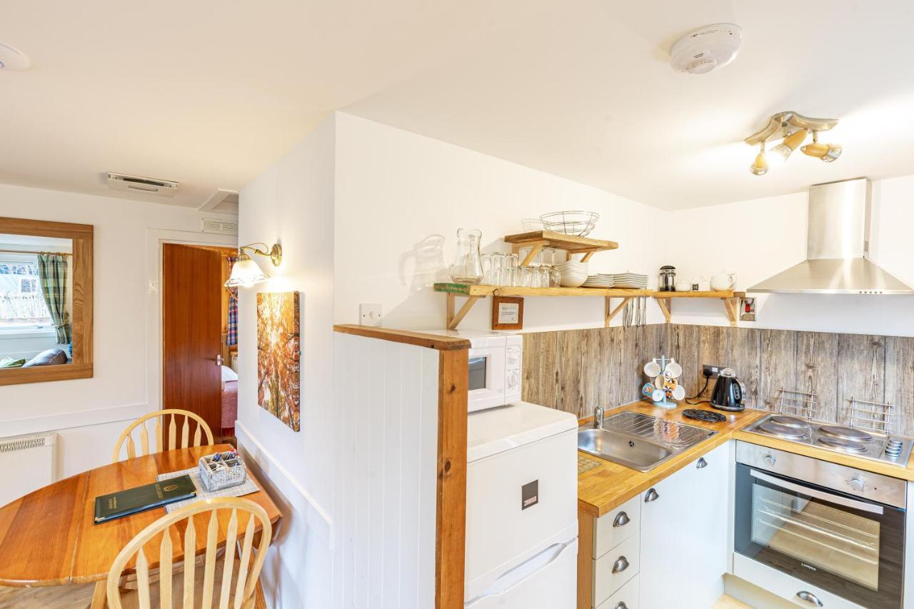 Bracken 6 With Hot Tub Holiday home Belladrum